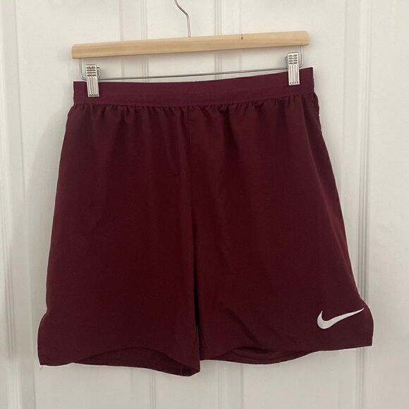 Nike Dri Fit Shorts Maroon Burgundy Womens Size S/M - Picture 1 of 5